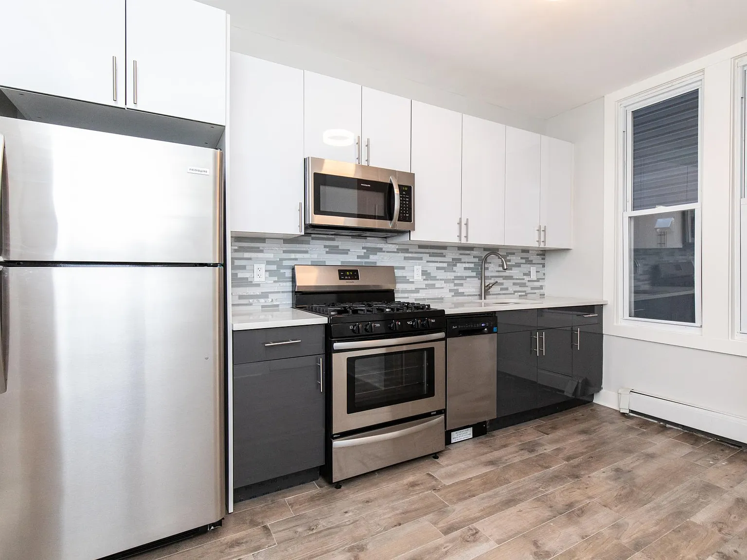 1 bed, 600 sqft, $2,300 — Photo 2
