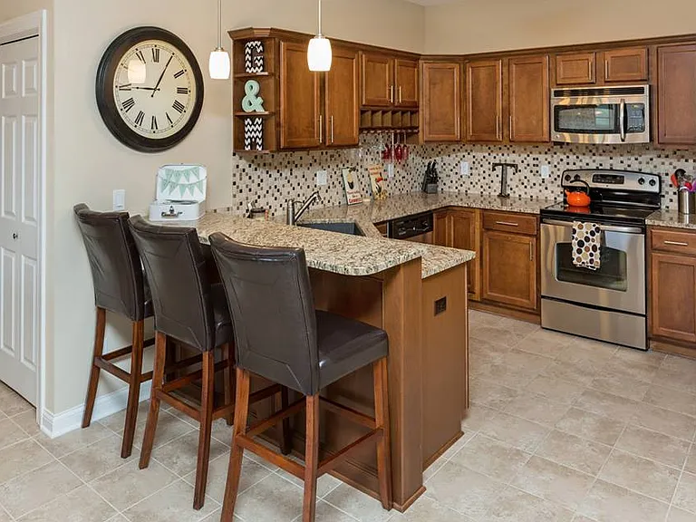 Brookside Condos — Photo 3