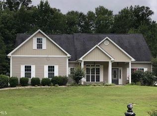 108 Hunters Ln, Lagrange, GA 30240