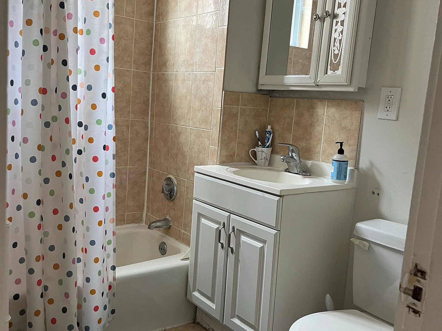 3 bed, 1000 sqft, $3,900 — Photo 3