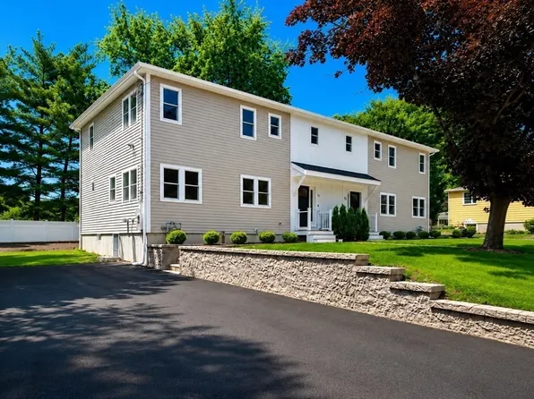 37 Neillian Way #37, Bedford, MA 01730
