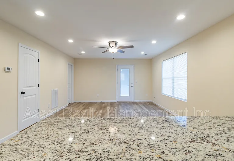933 Warrior Hill Dr #1 — Photo 6