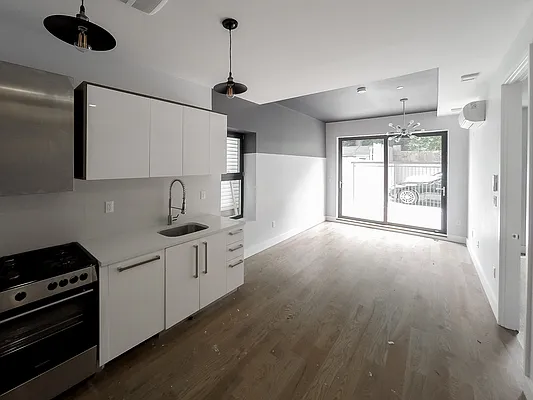 Rented by Cyberapts Management | media 25