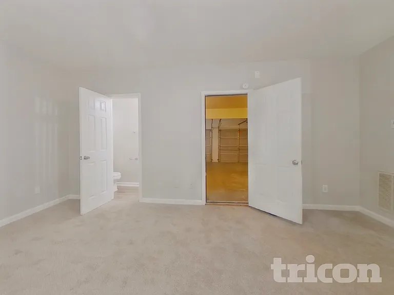 3028 Stonebridge Creek Dr — Photo 7