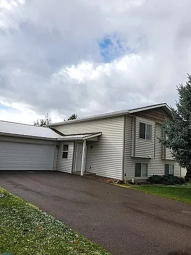 18 Ford Way