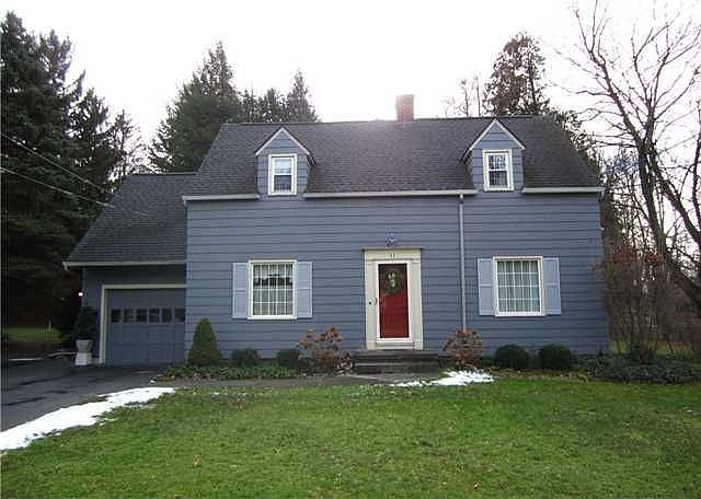 1st image of 11 Edgewood Dr