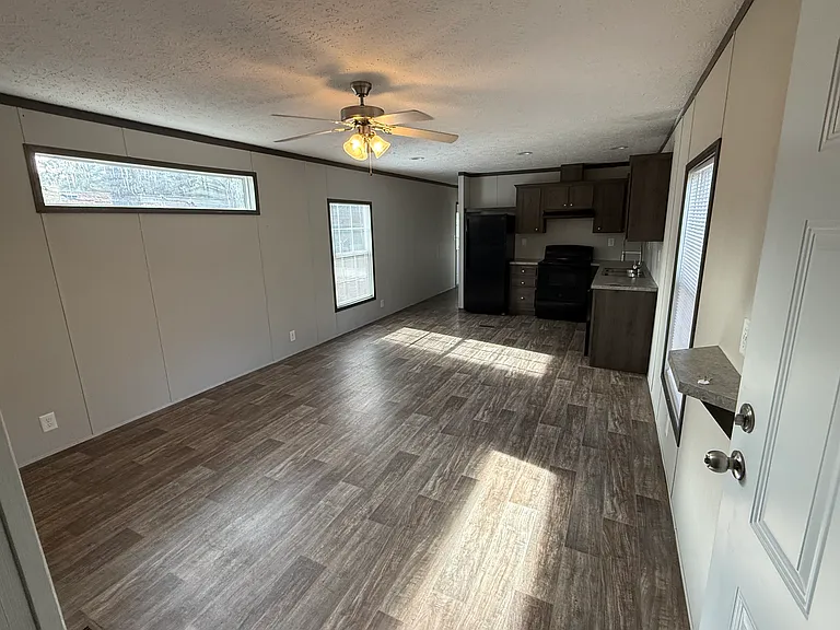 10001 Garners Ferry Rd #C2 — Photo 4
