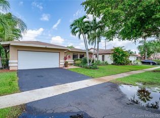 571 SW 169th Ter, Fort Lauderdale, FL 33326