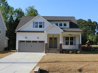 1028 Phelps West Rd, Fuquay Varina, NC 27526