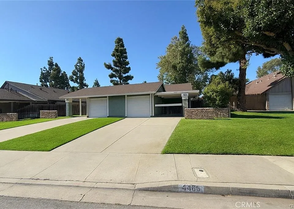 4466 Lidia Ct