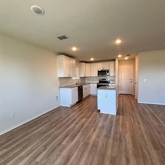 4444 Sagecroft Rd — Photo 8