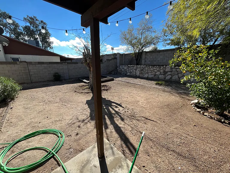 S Gecko Rd — Photo 13