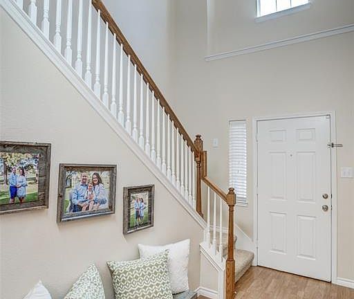 4th image of 601 Southwind Dr