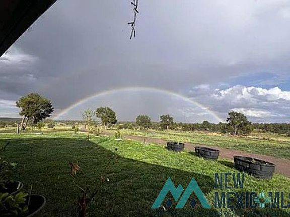 3rd image of 32 W Hickey Rd