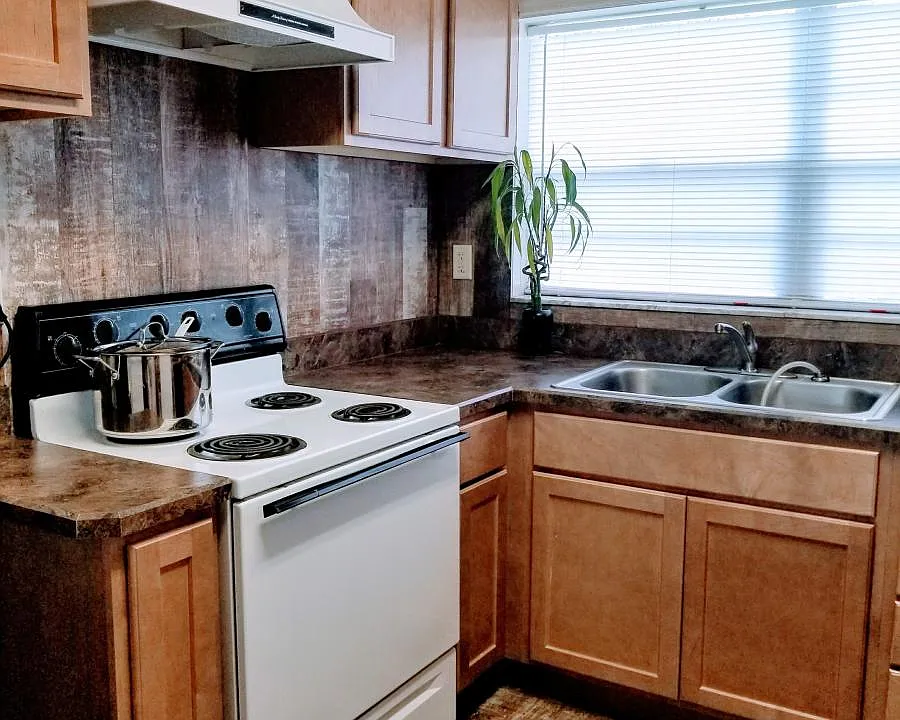 House - 1917 Hammerlin Ave - Kitchen