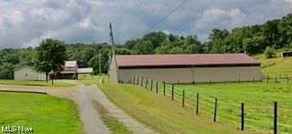 5th image of 8720 Chandlersville Rd