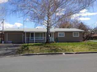 1035 Applewood St, Klamath Falls, OR