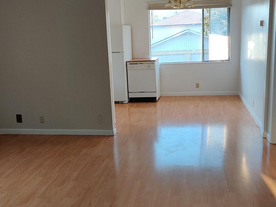 1st image of 832 Blair Ave #2