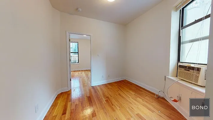 Rented by Bond New York | media 16