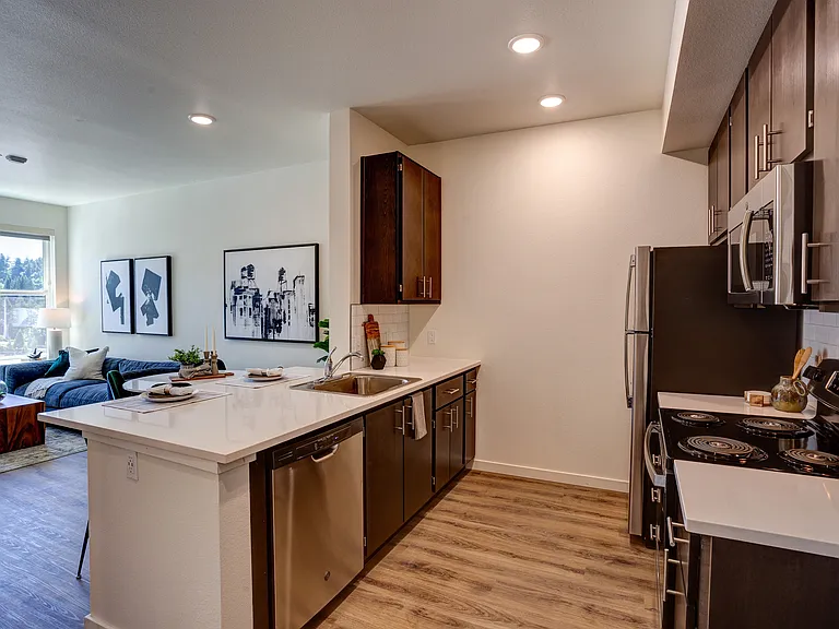 Commons at Sylvan Canyon Apartments — Photo 43