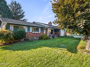 910 S 37th Ave, Yakima, WA 98902