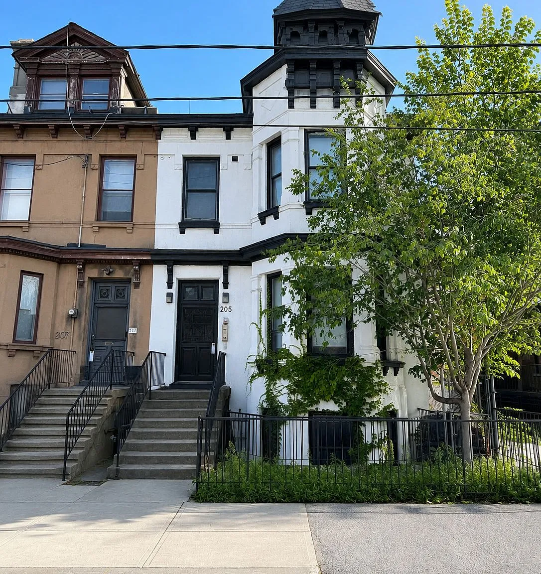 1 bed, $1,995 — Photo 1