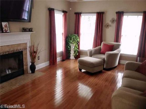 3rd image of 5714 Bayleaf Ln