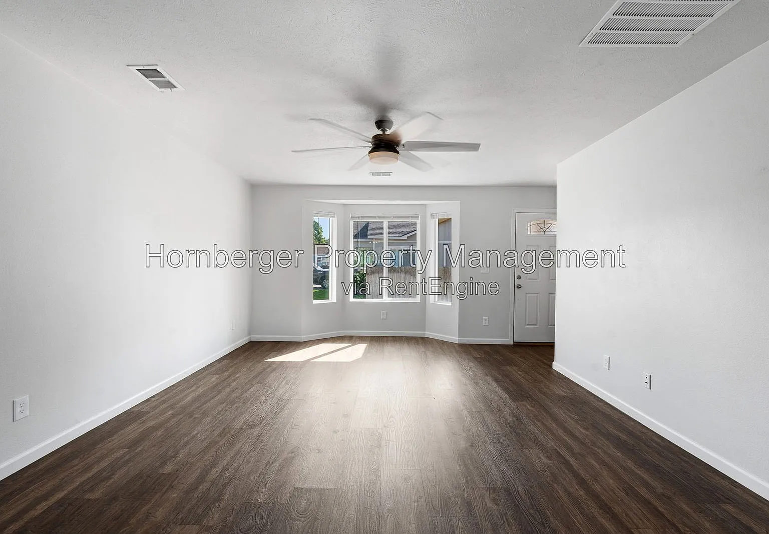 3 bed, 2.0 bath, $2,095 — Photo 4