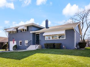 602 S Albert St, Mount Prospect, IL 60056