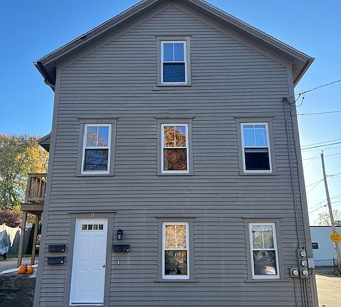 3rd image of 21 Union St Floor 1