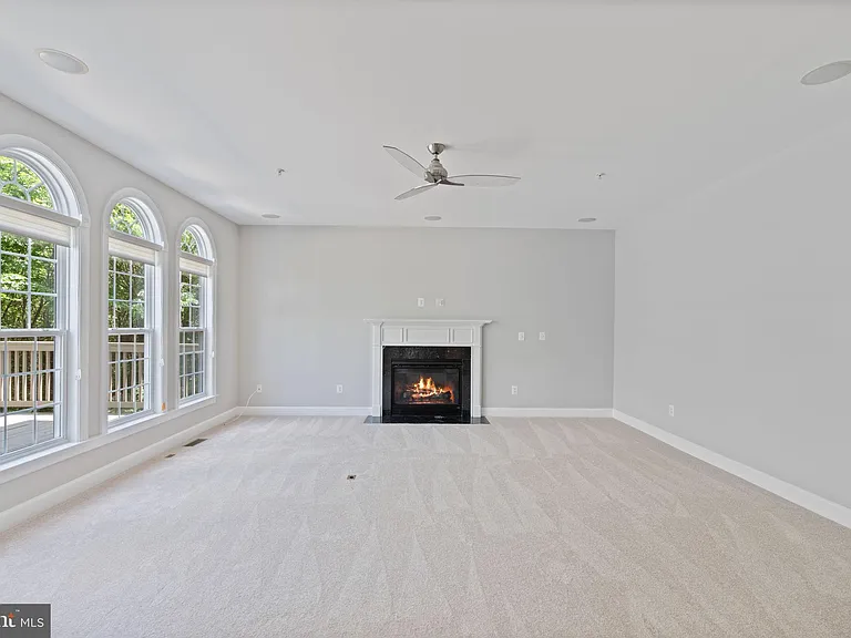 15436 Symondsbury Way — Photo 18