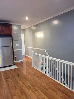 Rented by Elite Team Realty LLC | media 10