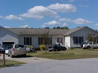 96 Bobtail Ct, Pinetops, NC 27864