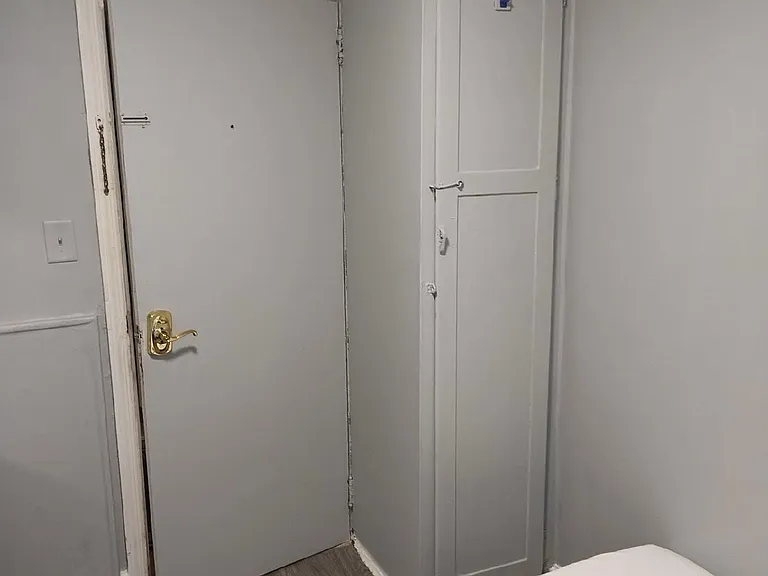 Room Closet