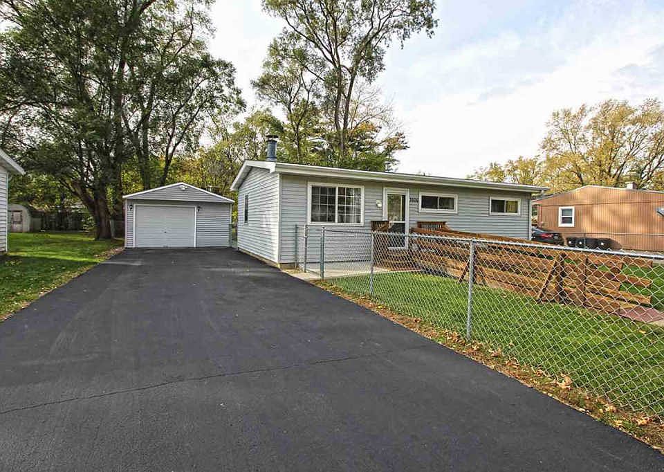 1st image of 7606 Scott Ln