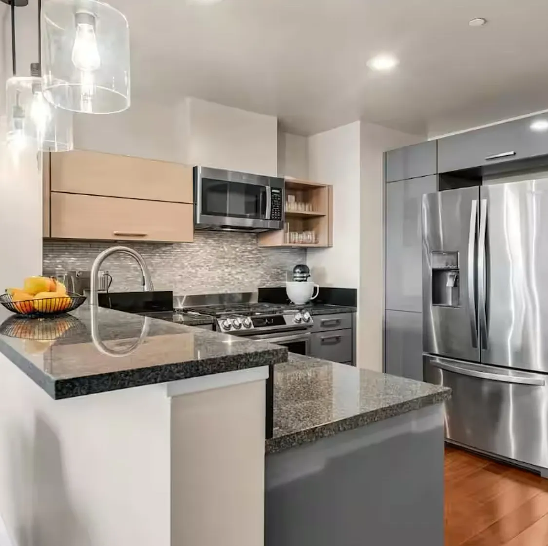 Building Photo - 88 E San Fernando St #1403