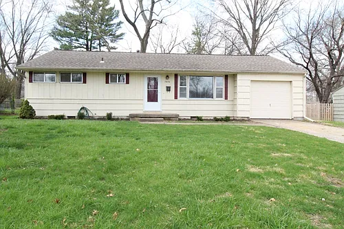 7434 Maple Ln Photo 1