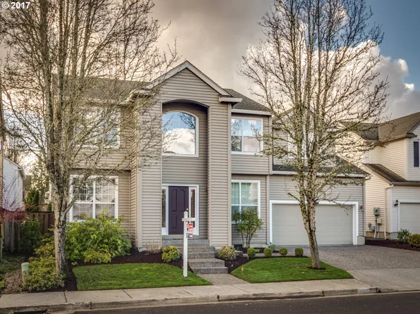 8990 SW Pippen Ln, Tigard, OR 97224