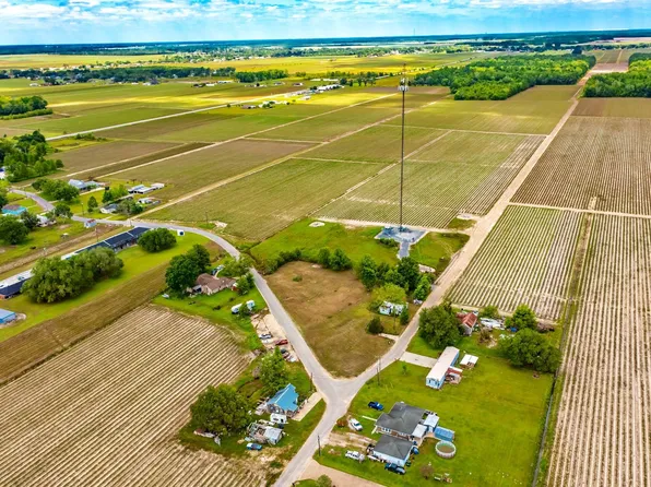 109 Leblanc Ct, Labadieville, LA 70372