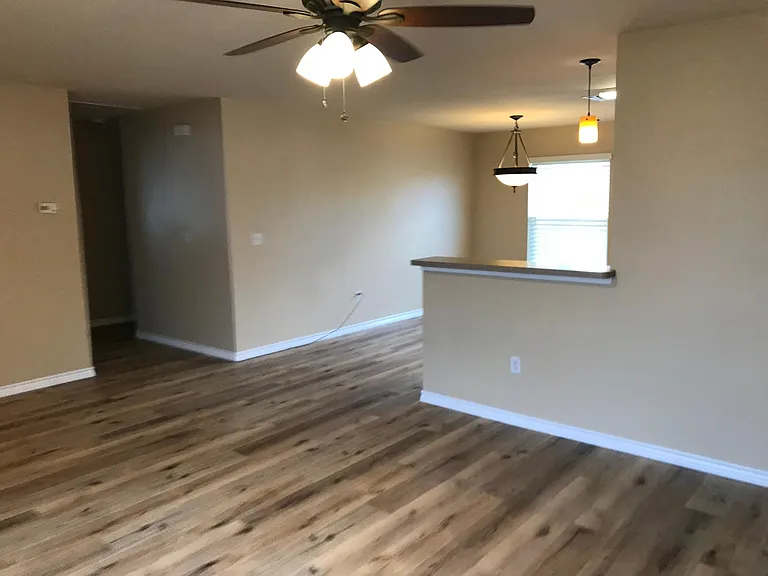 1228 Sacramento St — Photo 4