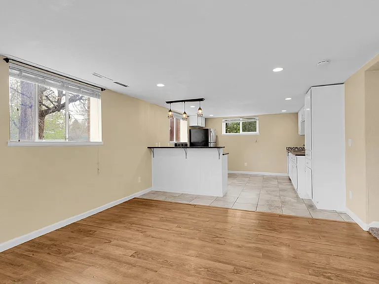 5454 S Elmwood St #5454 S ELMWOOD ST — Photo 5