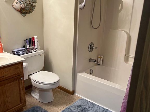Main bathroom