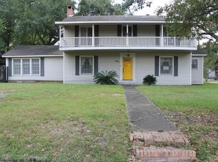 809 14th St, Orange, TX 77630