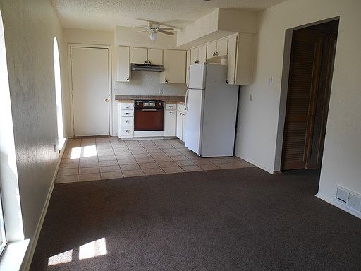 2nd image of 402 NW 22nd St