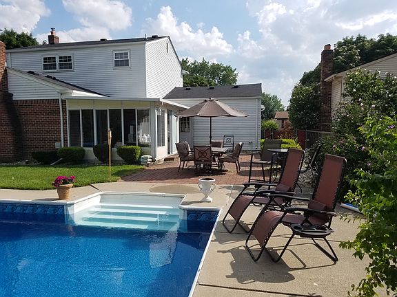4th image of 13345 Westminister Dr