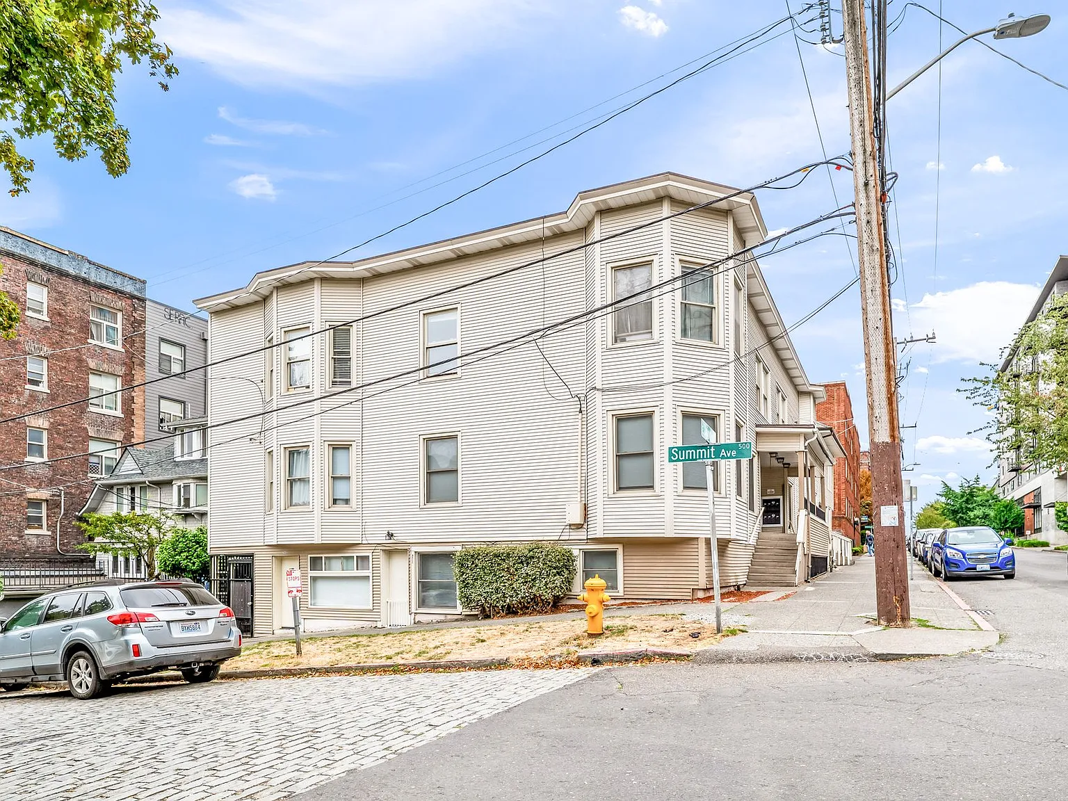 East Union Apartments | Updated Homes Steps from Pike/Pine — Photo 3