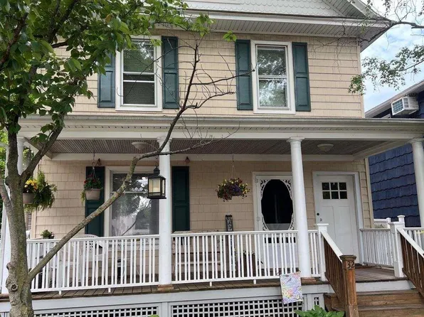 32 S Tyson Avenue, Floral Park, NY 11001