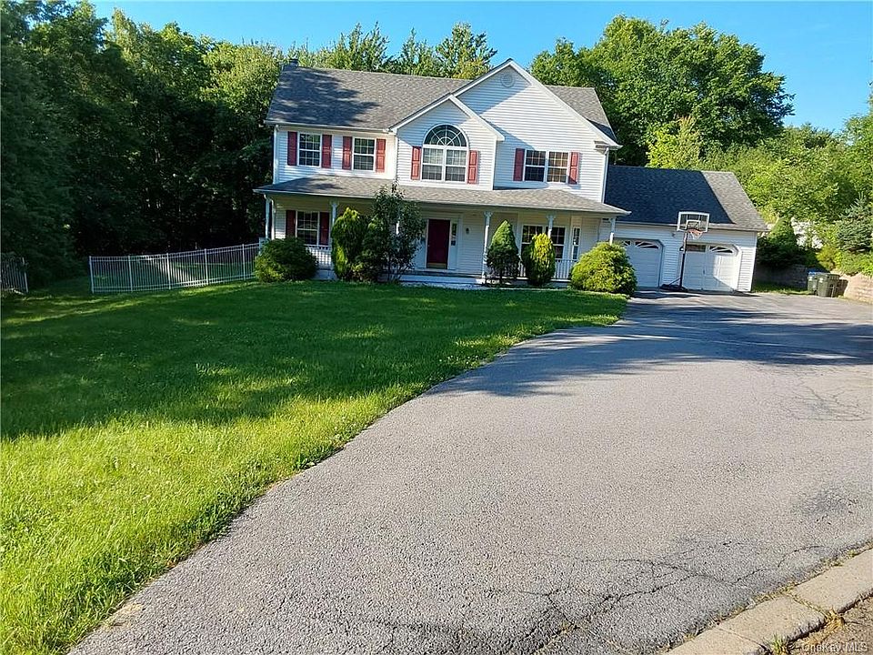 1st image of 19 Woodridge Dr