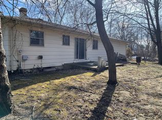 92-88 N Airlite St, Elgin, IL