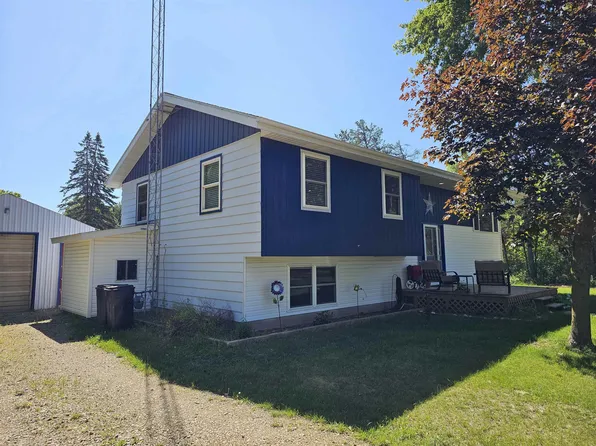 N10570 17th Ave, Necedah, WI 54646